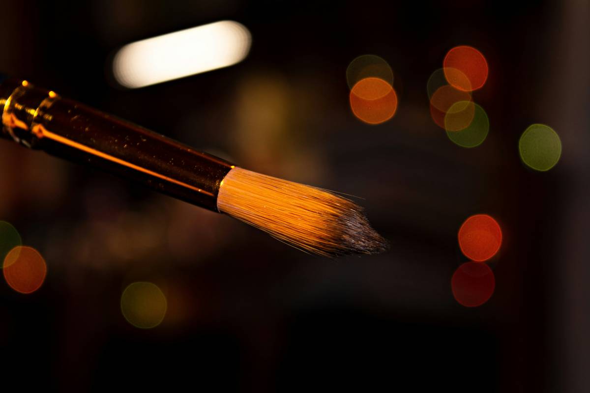 Why Your Contour Fails—And How a Cosmetic Bronzer Brush Fixes It Instantly